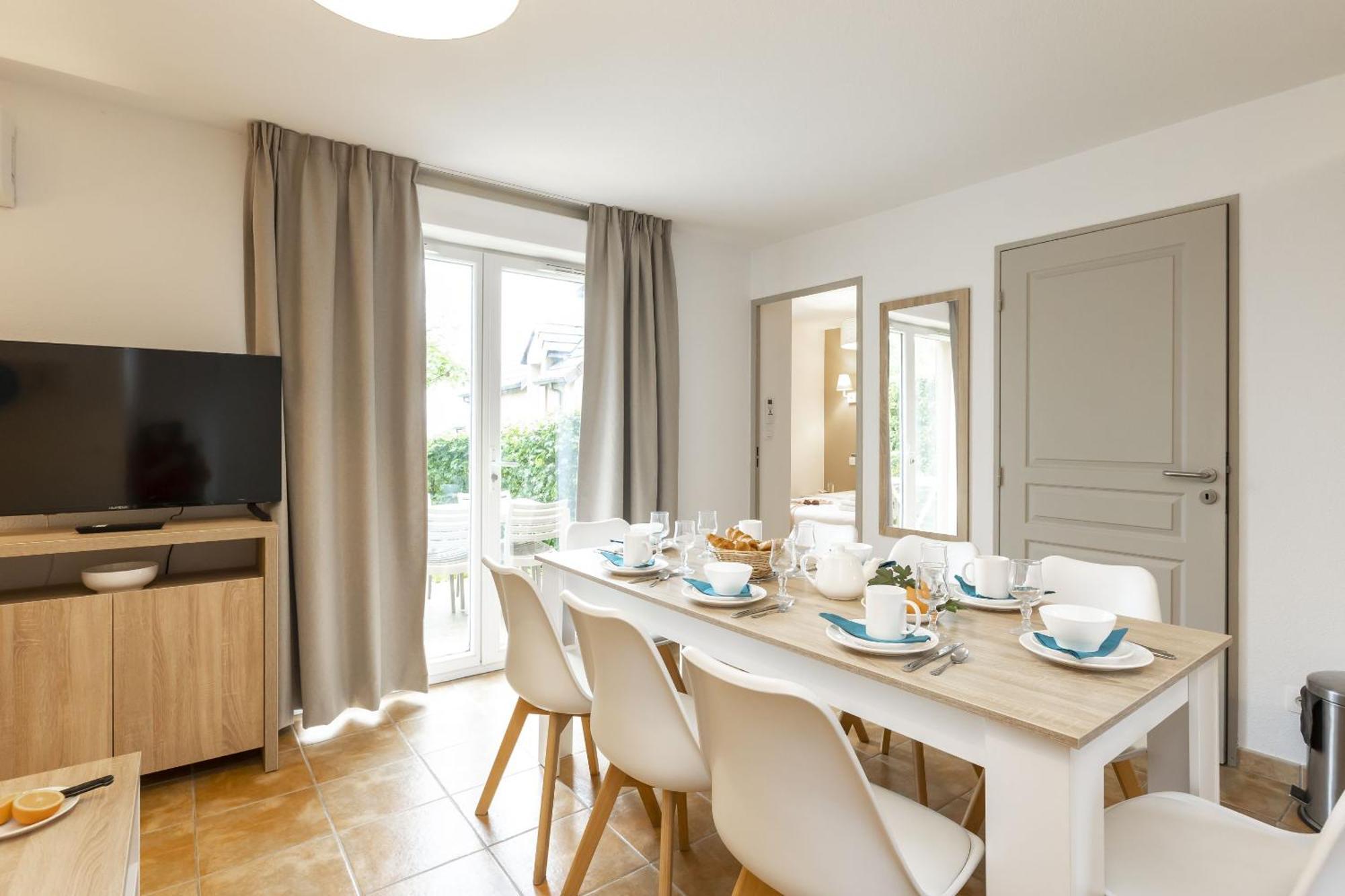 Residence Odalys - Les Coteaux De Sarlat Exteriör bild